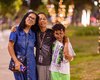 Famílias de Maceió comemoram chegada de luzes e atrações de Natal na Praça Centenário