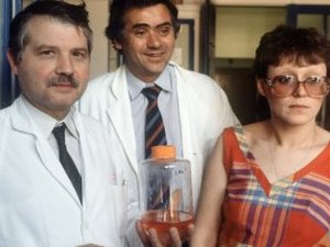 Novo coronavírus foi fabricado em laboratório chinês, diz descobridor do HIV