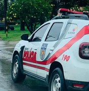 Homens encapuzados e armados roubam motocicleta no bairro Planalto