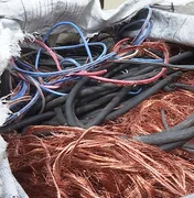 Dono de sucata é preso por receptação de cabos elétricos de alta tensão durante operação em Rio Largo