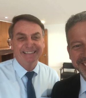 Bolsonaro pode mudar lideranças do Governo no Congresso a pedido de Arthur Lira 