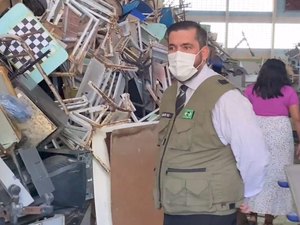 Vídeo: Após fiscalização, Leonardo Dia denuncia abandono de prédio público