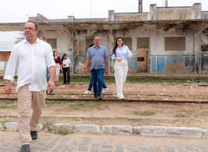 Prefeito de Arapiraca visita área da futura estação digital da cidade
