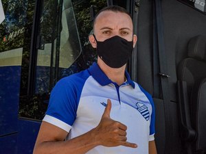 Com Paulo Sérgio, CSA embarca para duelo contra o Cuiabá