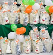 Prefeitura de Arapiraca realiza segunda entrega de enxovais do Projeto Mãe Arapiraquense