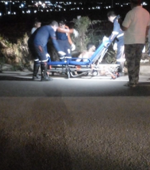 [Vídeo] Motociclista sofre acidente ao passar por quebra-molas não sinalizado na AL-115 em Arapiraca