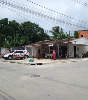 Homem é encontrado morto em bar no conjunto Village Campestre, em Maceió