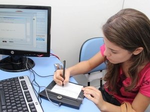 Emissão de carteira de trabalho pelo Sine Alagoas aumenta 54,71% este ano