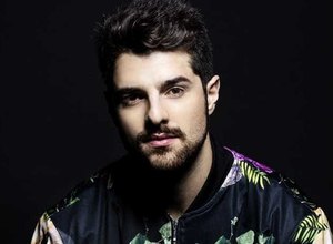 Live de Alok leva fãs a prédio, gera memes com E.T. e desavenças
