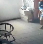 [Vídeo] Criança participa de assalto a motel em PE