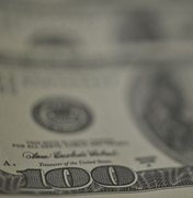 Dólar fecha em R$ 3,90 e bolsa tem maior queda semanal desde agosto