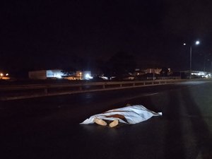 Após deixar bar com amigos, homem é atropelado em trecho da AL-220