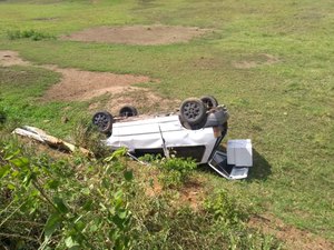 Capotamento é registrado na rodovia AL 110, em Taquarana