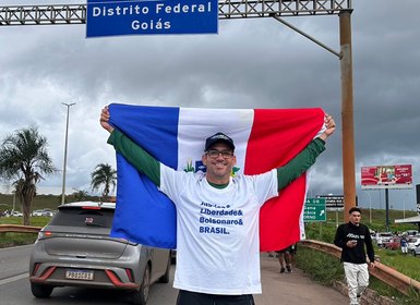 Leonardo Dias chega ao DF após caminhada nacional ao lado de Nikolas Ferreira