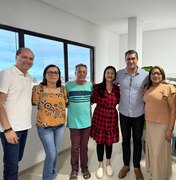Prefeito concede reajuste salarial de 7% para professores da rede municipal de Maragogi