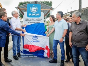 Joaquim Gomes: em evento de emancipação política, governador entrega ambulância, pavimentação e anuncia eixo viário