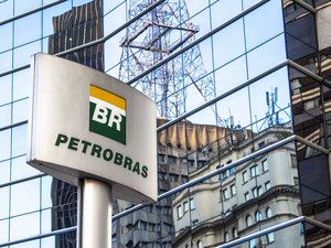 Petrobras vende polos de exploração de petróleo e gás em AL por 300 milhões de dólares