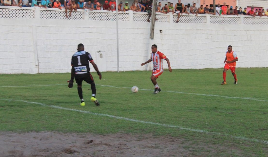 Campeonato de Futebol Amador Master de Penedo inicia as quartas-de-final