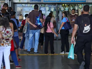 Mega-Sena acumula e prêmio principal vai para R$ 7,5 milhões