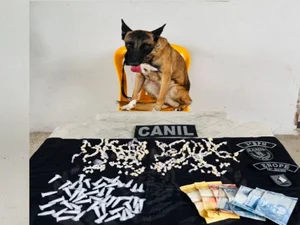 Mulher tenta esconder drogas nos seios e em camisinha, mas é presa em Arapiraca