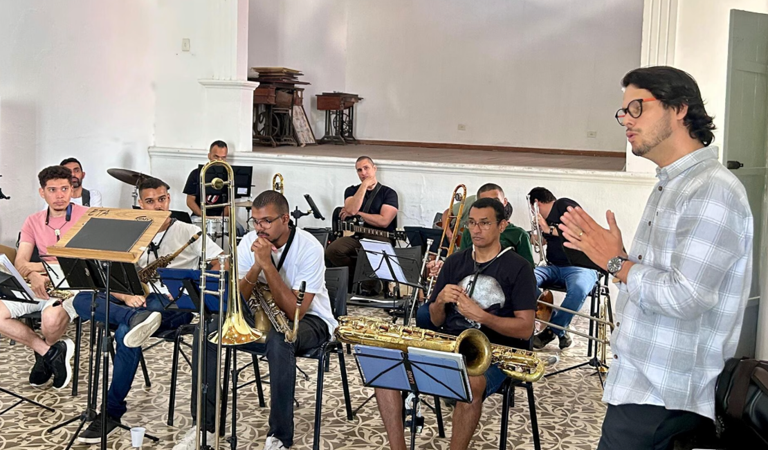 Oficina com Orquestra Som do Nordeste abre programação musical do 2º Festival Penedo Sabor & Jazz