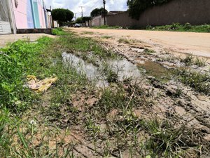Moradores do bairro Santa Esmeralda cobram pavimentação de ruas