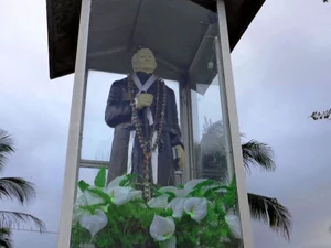 Imagem de Padre Cícero é destruída após tempestade