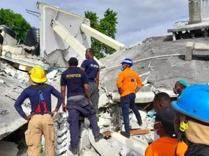 Número de mortos por terremoto no Haiti sobe para 1.300