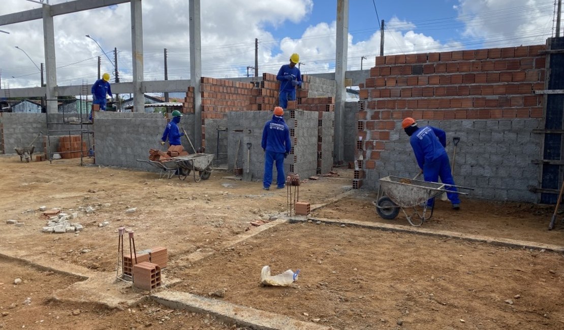 Prefeitura avança na construção do novo Mercado Público do Jacintinho