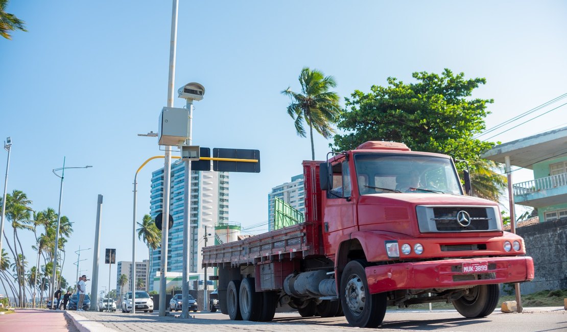 Câmeras são instaladas para monitorar segurança em Maceió