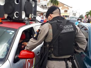 Carro de som é flagrado incitando quebra de isolamento social em Rio Largo