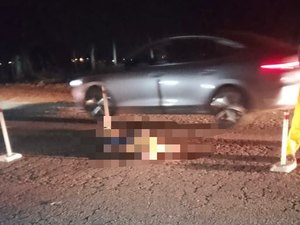 Homem morre após ser atingido por moto e atropelado por carro em Arapiraca