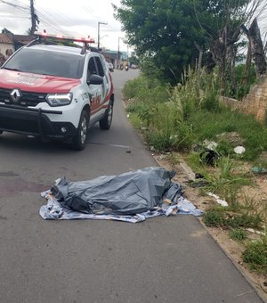 Homem é assassinado a facadas em Arapiraca após discussão no bairro Batingas