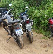 Polícia recupera três motocicletas em operação no Flexal de Baixo
