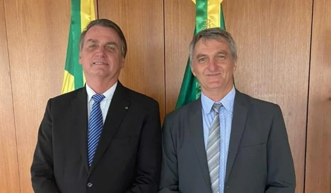 ‘Coincidentemente dia 22’, diz irmão de Bolsonaro sobre prisão do ex-presidente