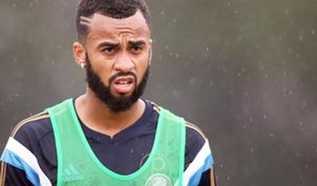 Para não 'tumultuar' ambiente no Palmeiras, Muricy nega interesse em Wesley