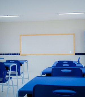 Governo entrega nova sede de escola que atende mais de 1.200 estudantes em Limoeiro de Anadia nesta quarta