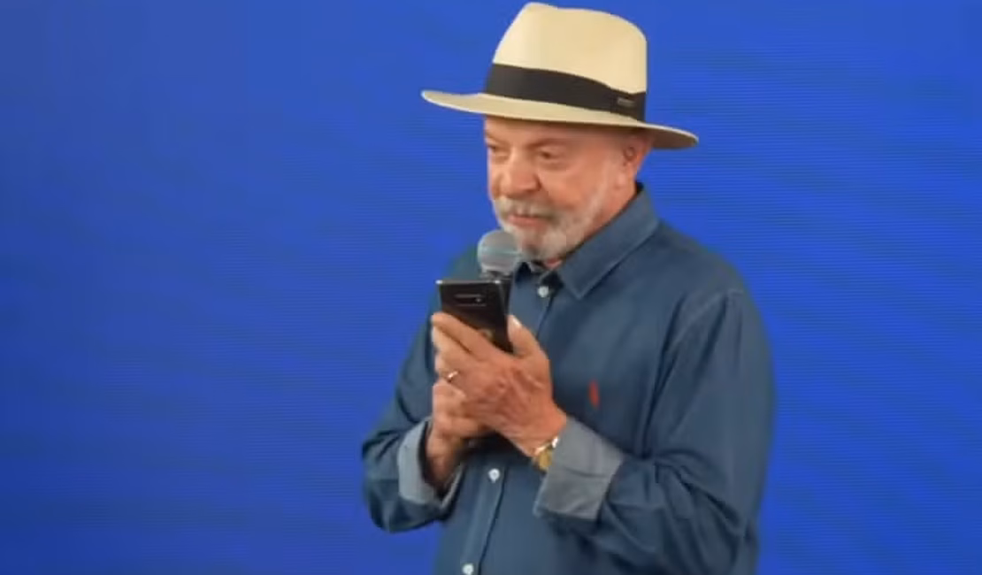 Lula liga ao vivo para Flávio Dino, do STF, antes de sancionar lei no Pará