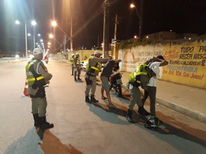 BPRv autua oito motoristas durante operação de fiscalização na AL-105