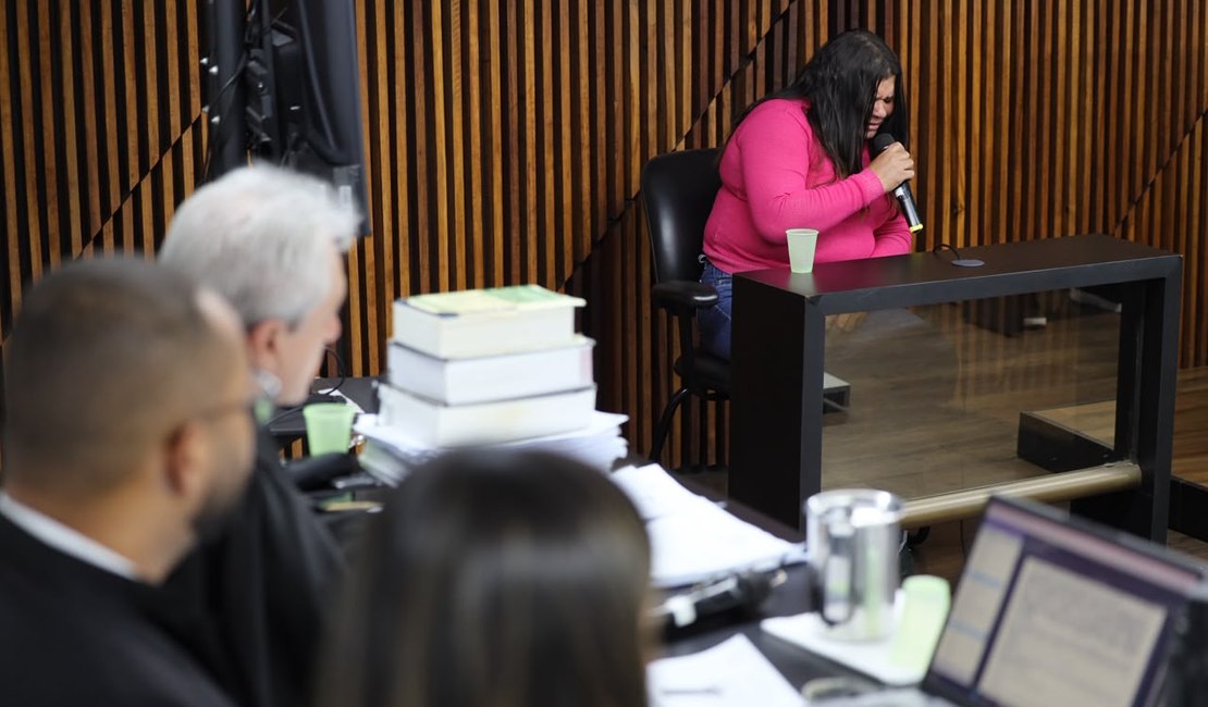 Acusação diz que laudos contradizem versão da ré no júri de sargento