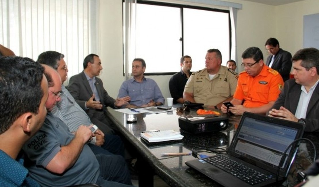 Yale reúne-se com a cúpula da Segurança Pública