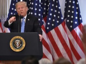 Trump critica relação comercial com Brasil