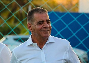 Ex-prefeito de Junqueiro se movimenta para possível retorno a política em 2028