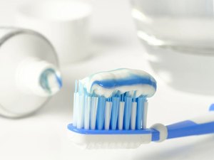 Dentista alerta sobre cuidados com a higiene bucal durante a pandemia