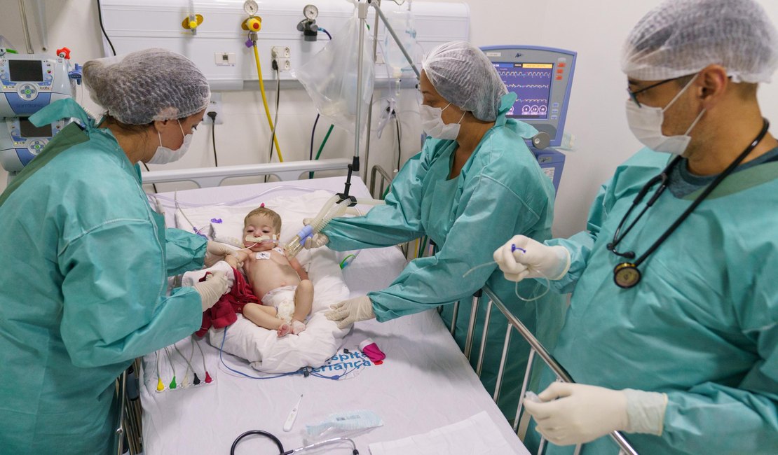 Bebê do Rio Grande do Norte é atendida no Hospital da Criança de Alagoas