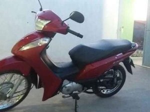 Homem é preso em flagrante ao tentar vender moto roubada