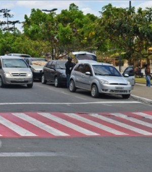 Prefeitura revitaliza sinalização horizontal na região central de Arapiraca
