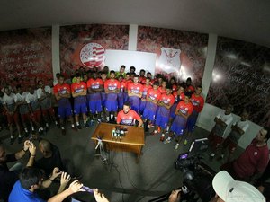 Com salários atrasados, jogadores do Náutico paralisaram atividades