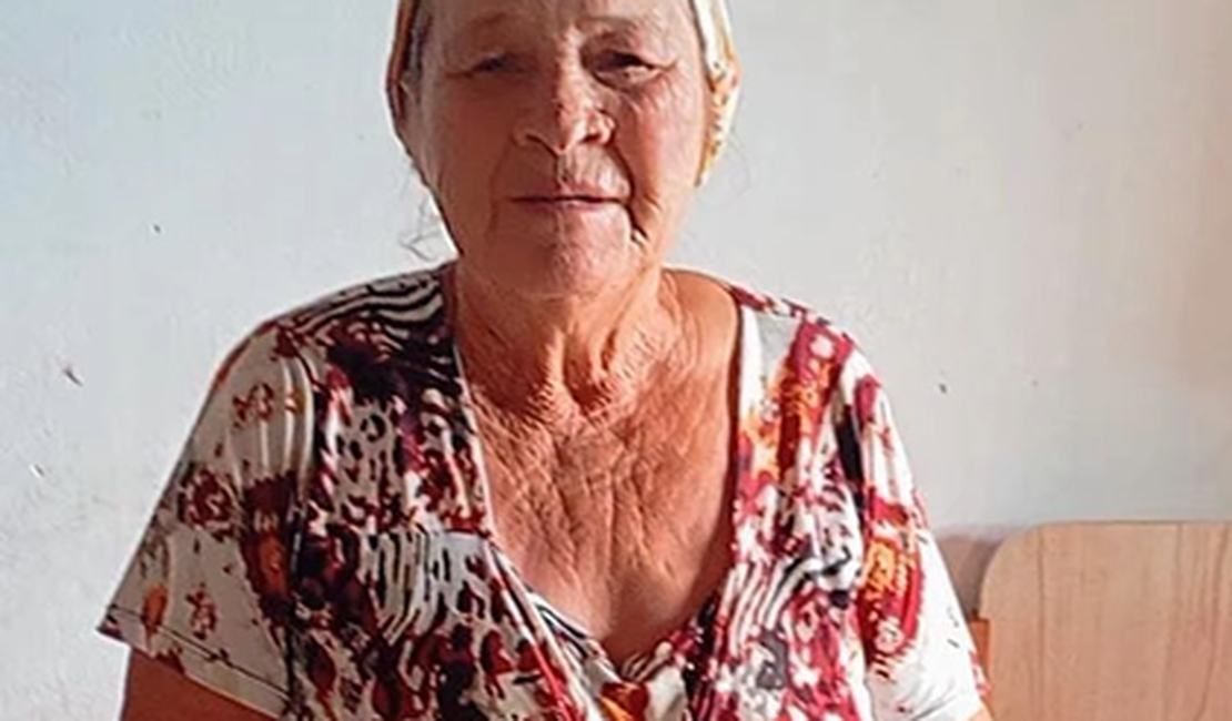 [Vídeo] Moradora de Folha Miúda, em Craíbas, procura filha e neto que não têm notícias há 14 anos