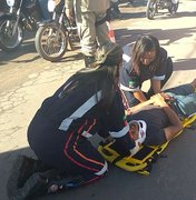 Colisão entre carro e moto deixa motociclista ferido